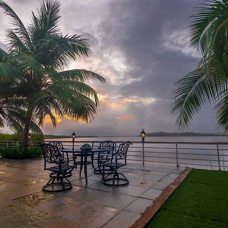 Deltin Palms Riverfront Panaji Dış mekan fotoğraf