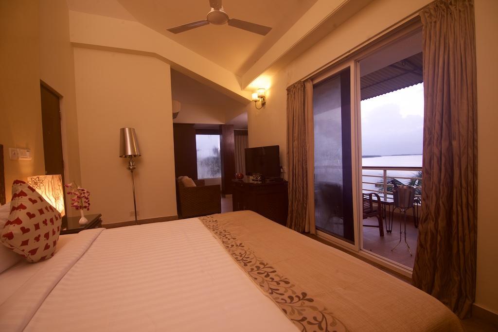 Deltin Palms Riverfront Panaji Dış mekan fotoğraf